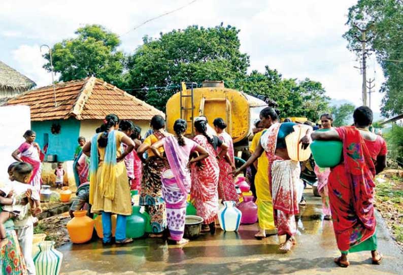 கஜா புயல் பாதிப்பில் இருந்து மீளாத எஸ்.புதூர் பகுதிகள்; குடிநீர் கிடைக்காமல் மக்கள் தவிப்பு