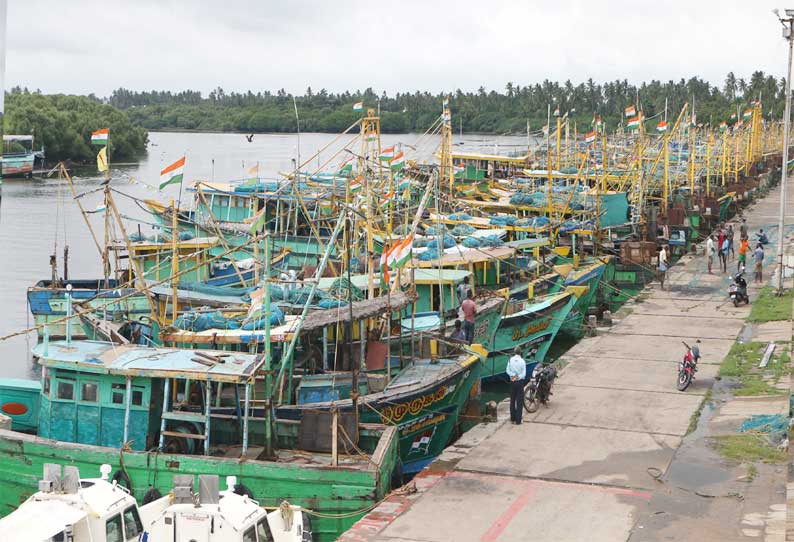 மீனவர்களுக்கு 8 சதவீத இடஒதுக்கீடு; முன்னாள் எம்.பி. ராமதாஸ் வலியுறுத்தல்