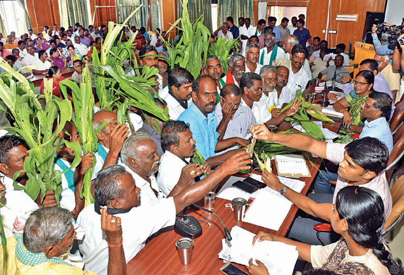 கூட்டுறவு சங்கங்களில் உரம் தட்டுப்பாடு கலெக்டரிடம் விவசாயிகள் புகார்