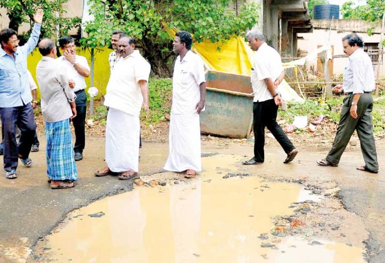 மழையால் சேதமடைந்த சாலைகள் சீரமைக்கப்படும்; அமைச்சர் கந்தசாமி உறுதி