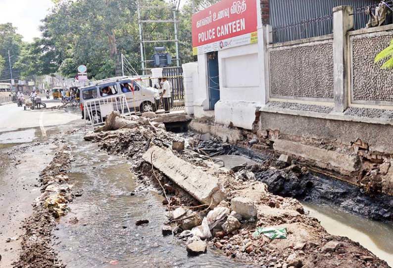 சுகாதார சீர்கேட்டால் பொதுமக்கள் அவதி கழிவுநீர் கால்வாய் அமைக்கும் பணியை விரைந்து முடிக்க கோரிக்கை