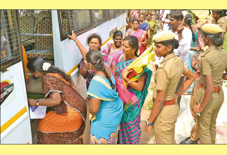 மத்திய அரசுக்கு இணையான ஊதியம் வழங்கக்கோரி தூத்துக்குடியில் அரசாணை நகலை எரித்து ஆசிரியர்கள் போராட்டம் 54 பேர் கைது