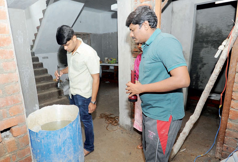 மாவட்டம் முழுவதும் டெங்கு கொசு ஒழிப்பு பணி தீவிரம் கலெக்டர் சந்தீப் நந்தூரி தகவல்