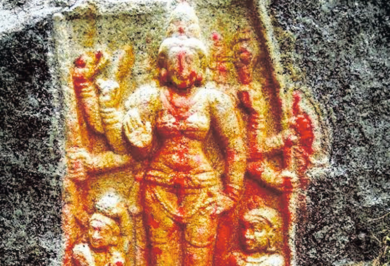உத்திரமேரூர் அருகே தனியாருக்கு சொந்தமான இடத்தில் வழிபட்ட சிலை பல்லவர் காலத்தை சேர்ந்தது