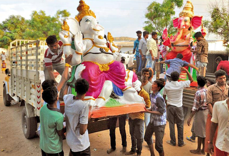 மாவட்டம் முழுவதும் 656 இடங்களில் விநாயகர் சிலைகளை பிரதிஷ்டை செய்ய அனுமதி