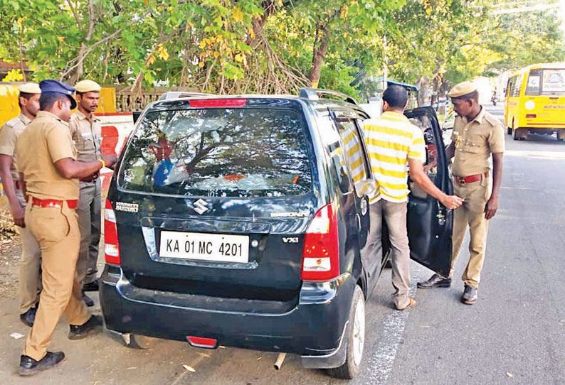 4 நாட்களுக்கு பிறகு செங்கோட்டையில் இயல்பு நிலை திரும்பியது போலீஸ் கண்காணிப்பு தீவிரம்