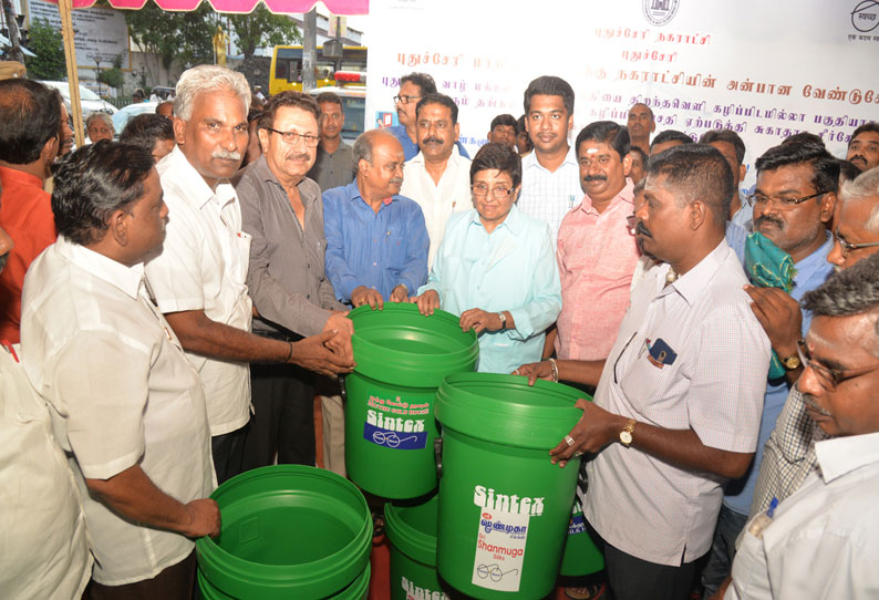 சபரிமலை விவகாரத்தில் சுப்ரீம் கோர்ட்டு தீர்ப்பு: ஆண், பெண் சம உரிமையை உறுதிபடுத்தி உள்ளது - கவர்னர் கிரண்பெடி