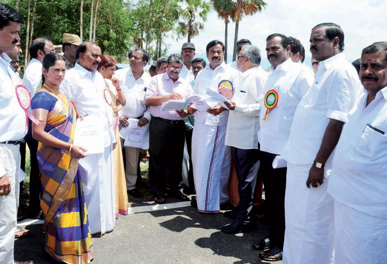 புதிய பஸ்நிலையம் அமையும் இடம் சட்டமன்ற மனுக்கள் குழுவினர் ஆய்வு