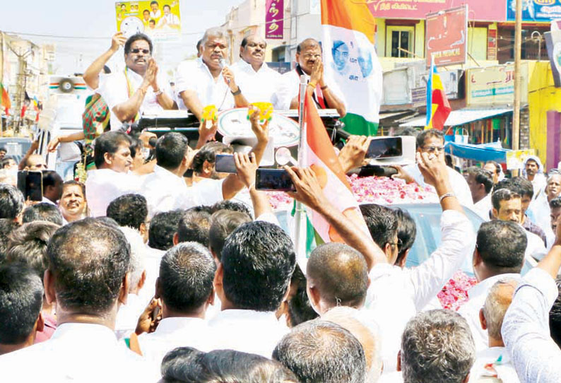 ‘முரண்பாடுகளின் மொத்த உருவம் தி.மு.க. கூட்டணி’ தஞ்சையில், ஜி.கே.வாசன் பேச்சு ‘முரண்பாடுகளின் மொத்த உருவம் தி.மு.க. கூட்டணி’ தஞ்சையில், ஜி.கே.வாசன் பேச்சு