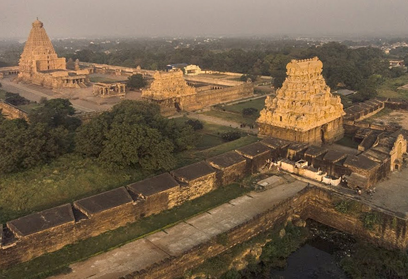 ராஜராஜசோழனுக்கு சிலை வைப்பது தொடர்பாக ஆலோசனை அளிக்க தொல்லியல் நிபுணர்கள் ஆஜராக ஐகோர்ட்டு உத்தரவு ராஜராஜசோழனுக்கு சிலை வைப்பது தொடர்பாக ஆலோசனை அளிக்க தொல்லியல் நிபுணர்கள் ஆஜராக ஐகோர்ட்டு உத்தரவு