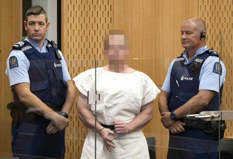 நியூசிலாந்து துப்பாக்கிச்சூடு: ஆஸ்திரேலிய பயங்கரவாதிக்கு மன நல பரிசோதனை நடத்த நீதிமன்றம் உத்தரவு நியூசிலாந்து துப்பாக்கிச்சூடு: ஆஸ்திரேலிய பயங்கரவாதிக்கு மன நல பரிசோதனை நடத்த நீதிமன்றம் உத்தரவு