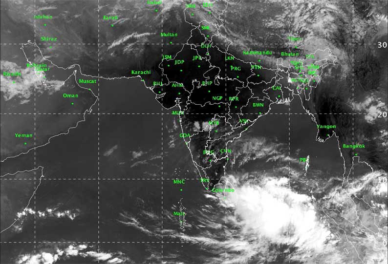 வங்க கடலில் உருவானது, ‘பானி’ புயல் தமிழகத்தில் மிதமான மழைக்கு வாய்ப்பு 201904280029590979_Moderate-rainfall-in-Tamil-Nadu_SECVPF