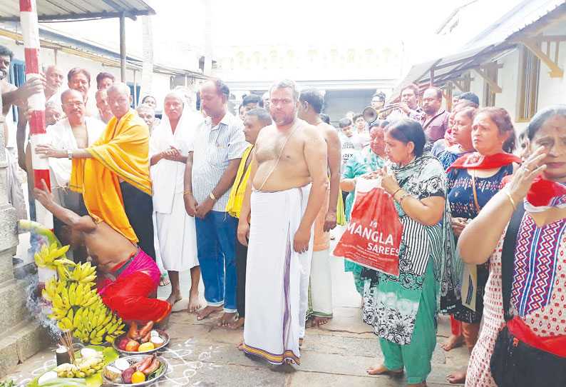 கன்னியாகுமரி பகவதி அம்மன் கோவிலில் வைகாசி விசாக திருவிழா கால்நாட்டு நிகழ்ச்சி