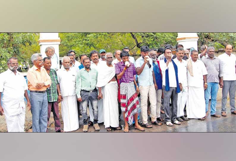 கோவில்பட்டியில் தொழிற்சங்கத்தினர் சங்கு ஊதியபடி ஆர்ப்பாட்டம்: ஓடை ஆக்கிரமிப்பை அகற்ற கோரிக்கை