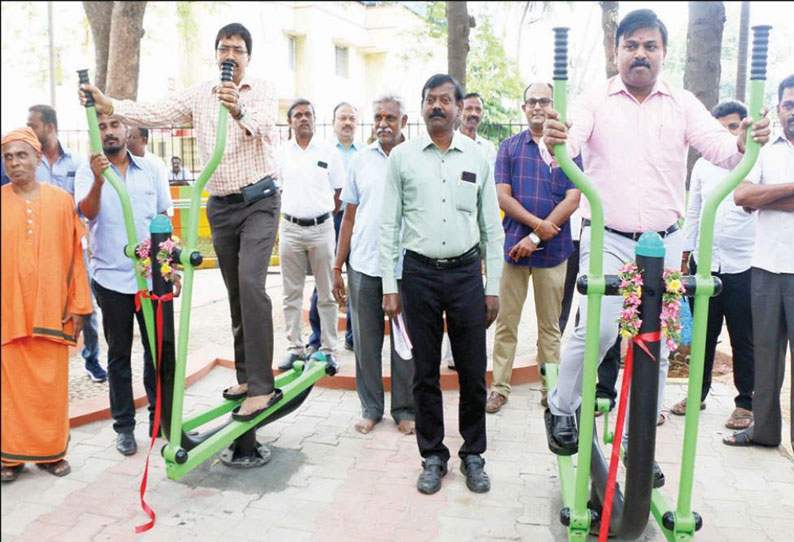 ரூ.10 லட்சத்தில் புனரமைக்கப்பட்ட சேலம் ராமகிருஷ்ணா பூங்கா திறப்பு