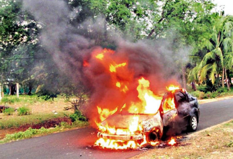 ஓடும் காரில் தீ, கிராம நிர்வாக அலுவலர் உயிர் தப்பினார்