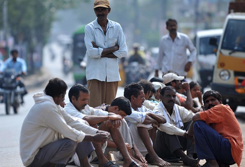 இந்தியா-பாகிஸ்தான் வர்த்தக தடையால் 2500 பேர் வேலையிழப்பு