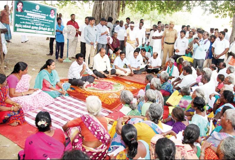 முதல்-அமைச்சரின் சிறப்பு குறை தீர்வு முகாம்: தண்ணீரை வீணடிக்காமல் சேமிக்க வேண்டும் - கலெக்டர் பேச்சு