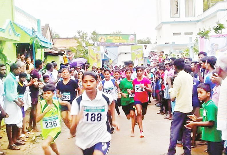 விவசாயத்தை பாதுகாக்க வலியுறுத்தி திருக்காட்டுப்பள்ளியில், மாரத்தான் ஓட்டம்