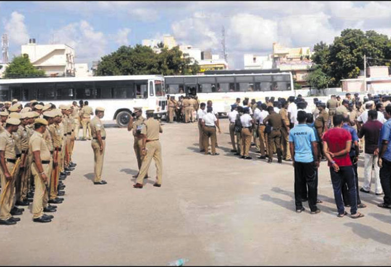 தீபத் திருவிழாவை முன்னிட்டு பாதுகாப்பு வளையத்திற்குள் திருவண்ணாமலை நகரம் - 10 ஆயிரம் போலீசார் குவிப்பு