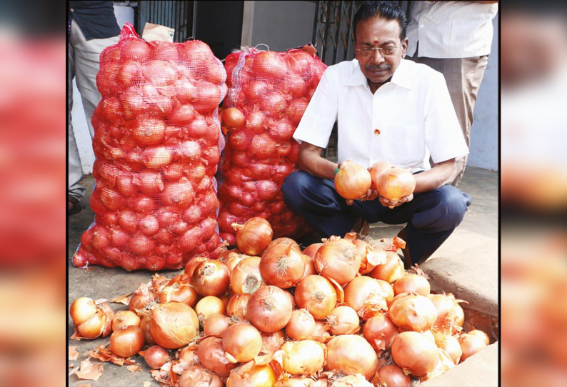 வேலூர் நேதாஜி மார்க்கெட்டுக்கு எகிப்து வெங்காயம் விற்பனைக்கு வந்தது