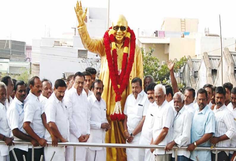 நாடாளுமன்ற தேர்தலில் தமிழகத்தில் அ.தி.மு.க., பா.ஜ.க.வுக்கு டெபாசிட் கிடைக்காது ஈரோட்டில் ஈ.வி.கே.எஸ்.இளங்கோவன் பேட்டி