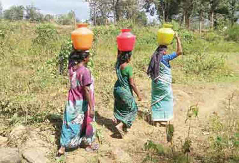 பனஞ்சாயல் ஊராட்சியில் குடிநீர் தட்டுப்பாட்டை போக்க புதிய ஆழ்குழாய் அமைக்க வேண்டும் கிராம மக்கள் வலியுறுத்தல்