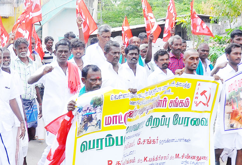 மாட்டு வண்டி தொழிலாளர்களுக்கு தனி மணல் குவாரி அமைக்க வேண்டும் சங்க பேரவை கூட்டத்தில் தீர்மானம்