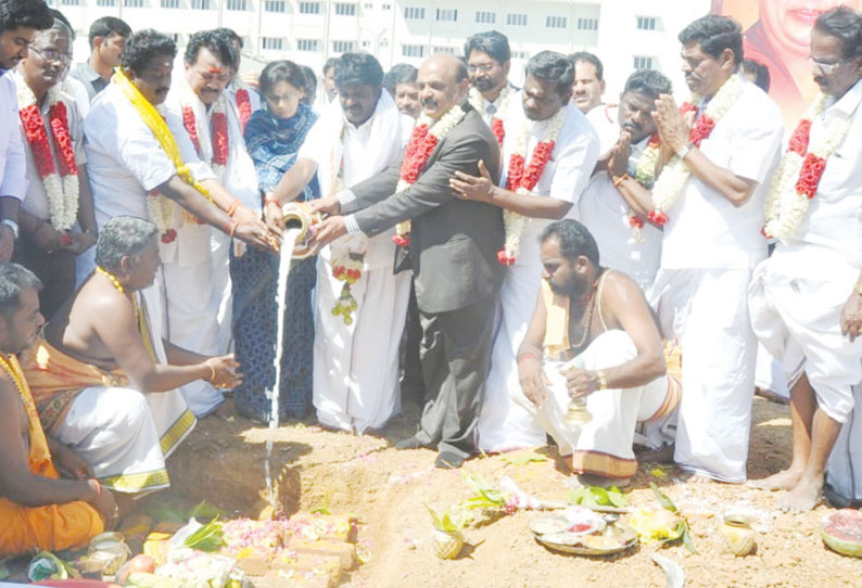 தமிழகத்தில் முதல் முறையாக புதுக்கோட்டையில் மருத்துவ அறிவியல் கண்காட்சி நாளை தொடங்குகிறது அமைச்சர் பேட்டி