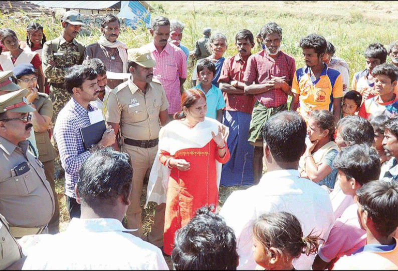 10 கி.மீ.தூர மலைப்பாதையில் நடந்து சென்று அலக்கட்டு கிராம மக்களிடம் குறைகளை கேட்ட கலெக்டர் 1 ஏக்கர் நிலம், சொந்தவீடு வழங்க பரிசீலனை