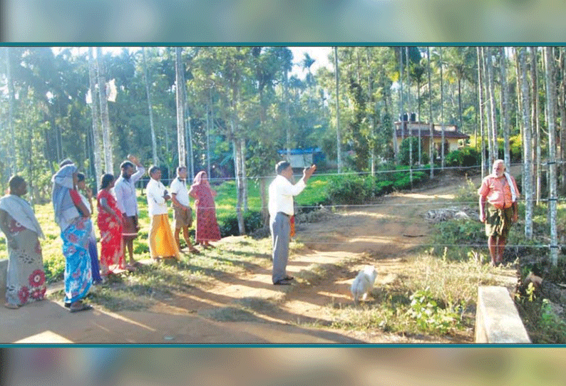 மலப்பொட்டு பகுதியில் சாலையின் குறுக்கே அமைத்த மின்வேலியை அகற்ற தாசில்தார் உத்தரவு