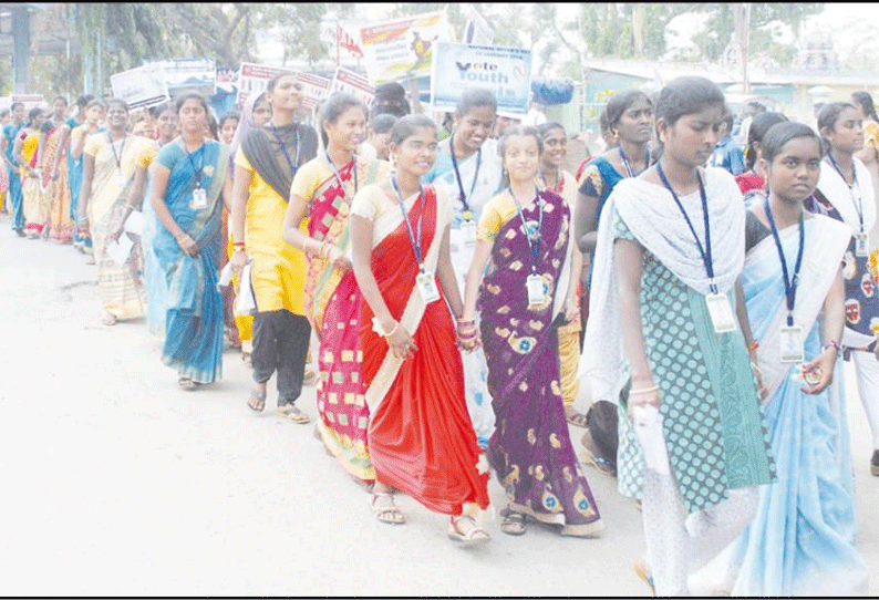 அரசு அறிவித்தபடி தற்காலிக ஆசிரியர்கள் தேர்வு பணி தொடக்கம் கலெக்டர் பேட்டி