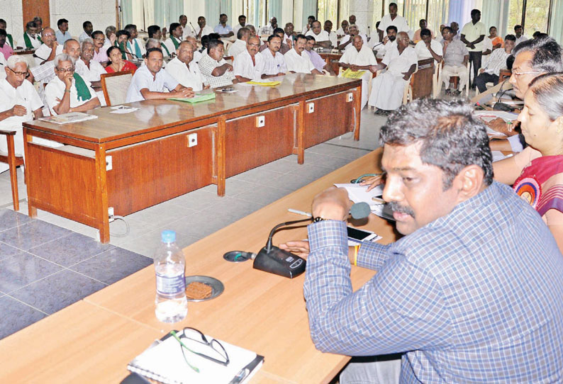 பவானிசாகர் அணையில் இருந்து குழாய் மூலம் பொதுமக்களுக்கு சுகாதாரமான குடிநீர் வழங்க வேண்டும் வேளாண் குறைதீர்க்கும் நாள் கூட்டத்தில் விவசாயிகள் வலியுறுத்தல்