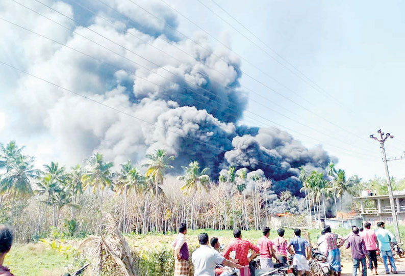 நாகர்கோவில் அருகே ரப்பர் தொழிற்சாலையில் பயங்கர தீ விபத்து ரூ.2 கோடி பொருட்கள் எரிந்து நாசம்