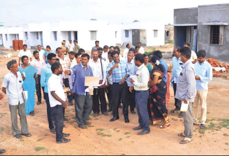 வந்தவாசி அருகே 100 இருளர் குடும்பங்களுக்கு வீடுகள் கட்டும் பணி கலெக்டர் நேரில் ஆய்வு