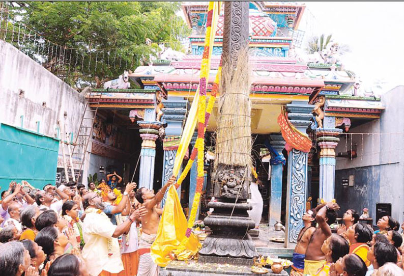 அரியாங்குப்பத்தை அடுத்த மணவெளி சிவசைலநாதர் கோவில் பிரம்மோற்சவம் கொடியேற்றத்துடன் தொடங்கியது