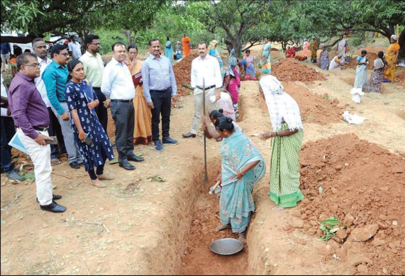 கிருஷ்ணகிரி மாவட்டத்தில் நீர் மேலாண்மை திட்ட பணிகளை மத்திய குழுவினர் ஆய்வு