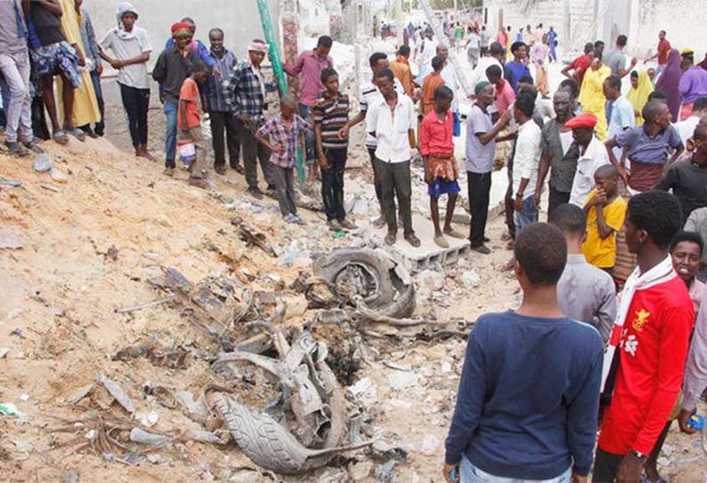 சோமாலியா ஓட்டலில்  பயங்கரவாதிகள் தாக்குதல் : 26 பேர் பலி
