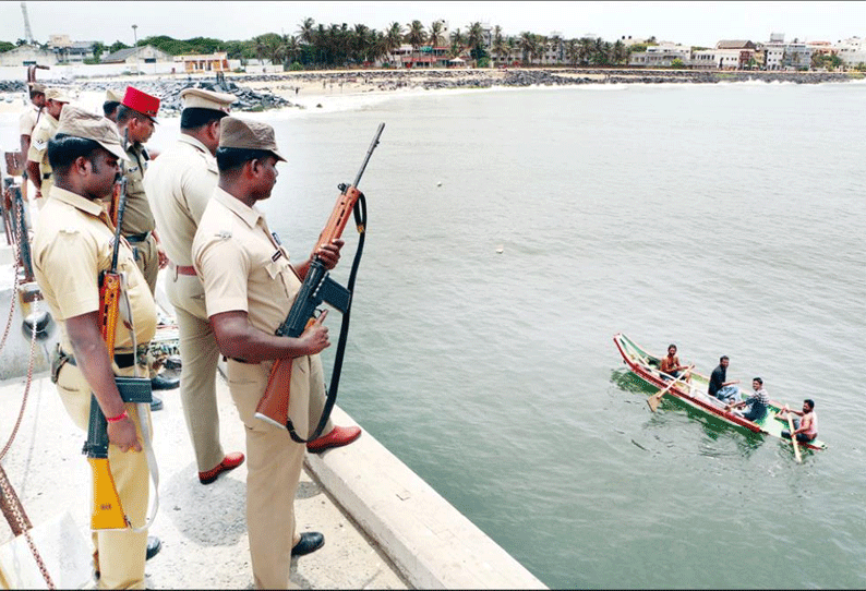 கடற்கரை பகுதியில் பாதுகாப்பு ஒத்திகை தீவிரவாதிகள் ஊடுருவலை தடுக்க அதிரடி