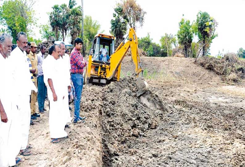 குளங்களை தூர்வார தனியார் நிறுவனங்கள் முன் வரவேண்டும் - கலெக்டர் விக்ராந்த் ராஜா வேண்டுகோள்