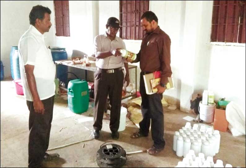 உத்தமபாளையம் அருகே போலி உர தொழிற்சாலைக்கு ‘சீல்’; வேளாண்மைத்துறை அதிகாரிகள் நடவடிக்கை