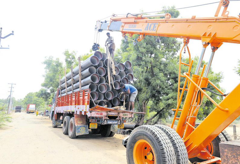 மேய்ச்சல் நிலமாக மாறிய ஏரிகள்: செம்பரம்பாக்கம், பூண்டி, புழல், சோழவரம் ஏரிகள் வறண்டன அதிக தண்ணீரை சேமிக்க தூர்வாரும் பணி தீவிரம்