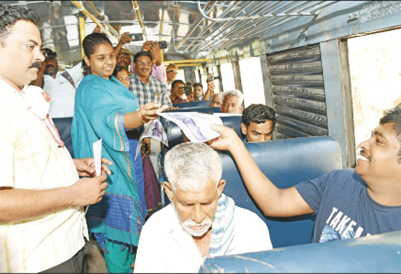 ‘நிபா’ வைரஸ் பரவாமல் தடுக்க மருத்துவ முகாம்கள் விழிப்புணர்வு துண்டுபிரசுரங்களை கலெக்டர் வழங்கினார்