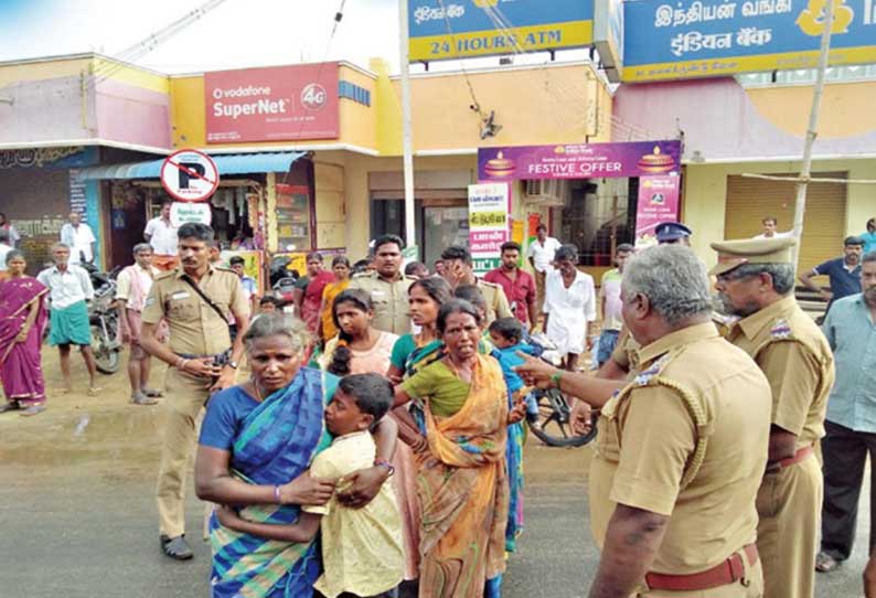 தகராறில் ஈடுபட்டவர்களை தடுக்க முயன்ற போலீஸ் இன்ஸ்பெக்டர் உள்பட 2 பேர் மீது தாக்குதல்; 3 பேர் கைது