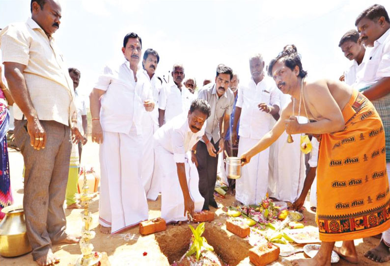 இடையமேலூர், கீழப்பூங்குடியில் ரூ.40 லட்சம் மதிப்பில் புதிய சமுதாயக்கூடம்; அமைச்சர் பாஸ்கரன் தொடங்கி வைத்தார்