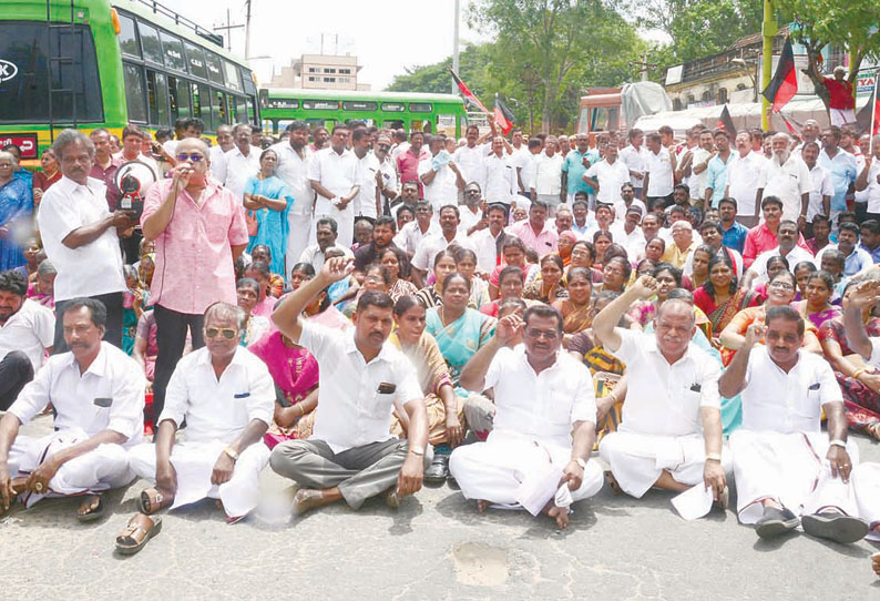 நாகர்கோவிலில் 3 நாட்களுக்கு ஒரு முறை குடிநீர் வழங்கக்கோரி சாலை மறியல் சுரேஷ்ராஜன் எம்.எல்.ஏ. உள்பட 240 பேர் கைது