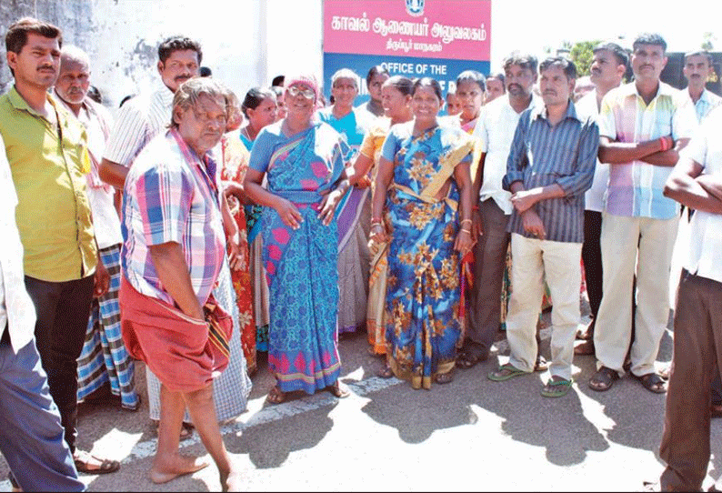 திருப்பூரில் வாலிபரை தாக்கிய ஏட்டு ஆயுதப்படைக்கு மாற்றம் போலீஸ் கமிஷனர் நடவடிக்கை