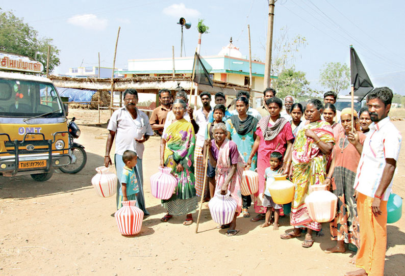 ‘தேர்தல் பிரசாரத்துக்காக கிராமத்துக்குள் நுழைய கூடாது’ அரசியல் கட்சியினருக்கு, பொதுமக்கள் எச்சரிக்கை