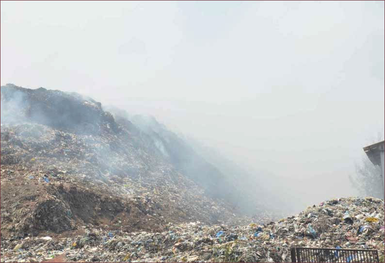 குப்பை கிடங்கு எரிவதால் மக்கள் பாதிப்பு: பல்லாவரம் நகராட்சிக்கு மாசு கட்டுப்பாட்டு வாரியம் நோட்டீஸ்