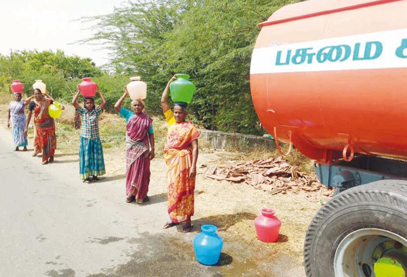 தண்ணீரை விலைக்கு வாங்கி மரங்களுக்கு ஊற்றும் தொண்டு நிறுவனம்